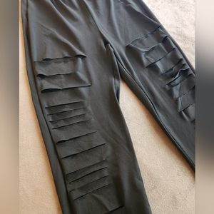 $8 or $5 when Bundled with any item! Shein Slit Front Leggings Size M